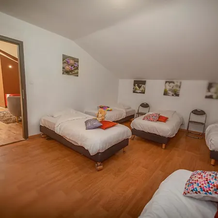 Frühstückspension D Hotes La Ferme Des Boutons
